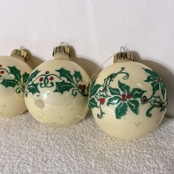 Vintage Accents Cream Green Glass Christmas Tree Ornaments X4 - Picture 6 of 11